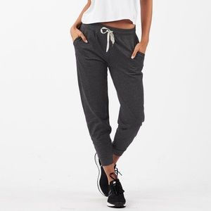 NWT VUORI PERFORMANCE JOGGERS